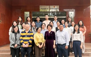 中南科技大学教室 中南林业科技大学：师生接力点亮童心梦